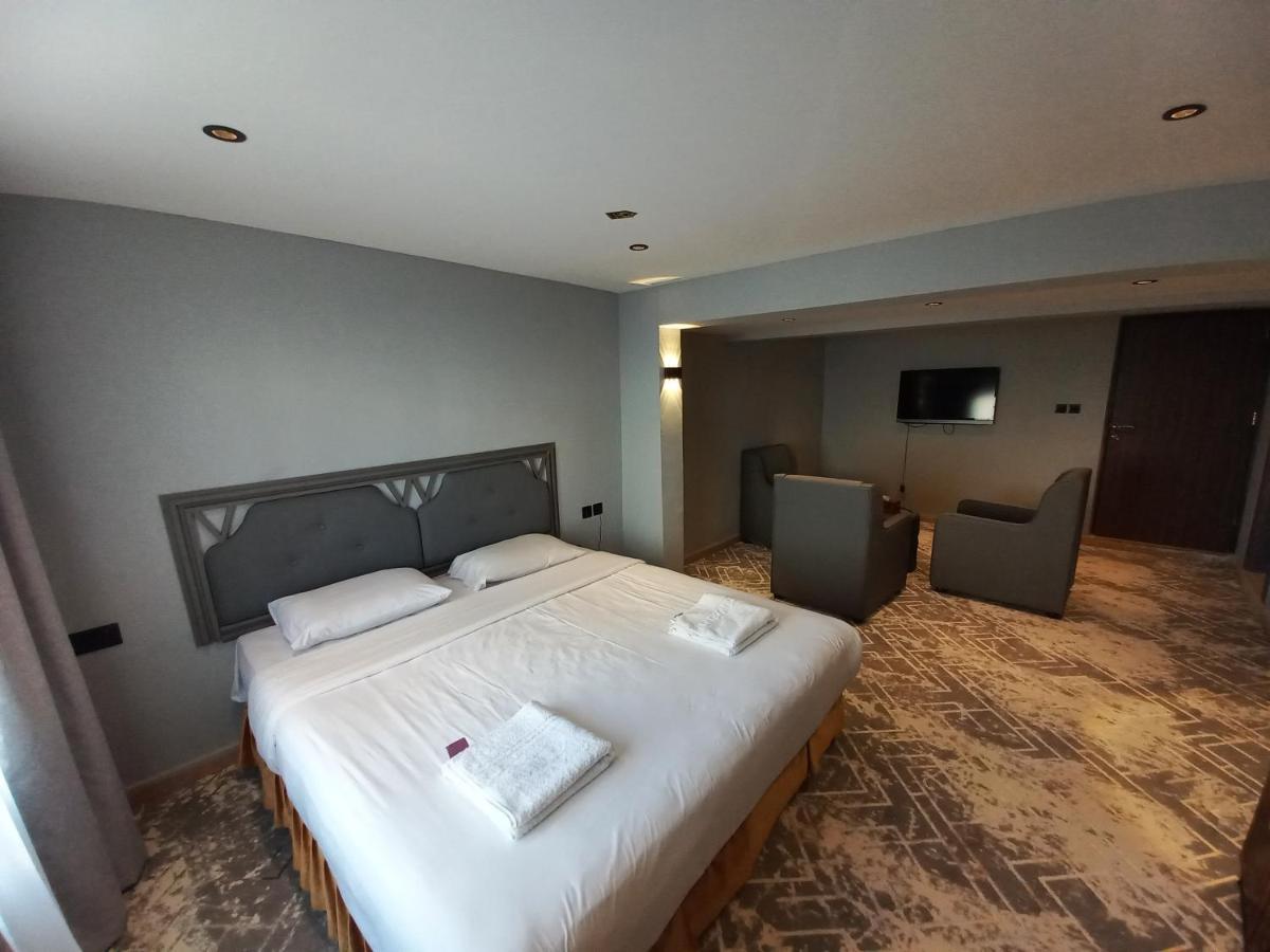 Sur Hotel Exteriör bild